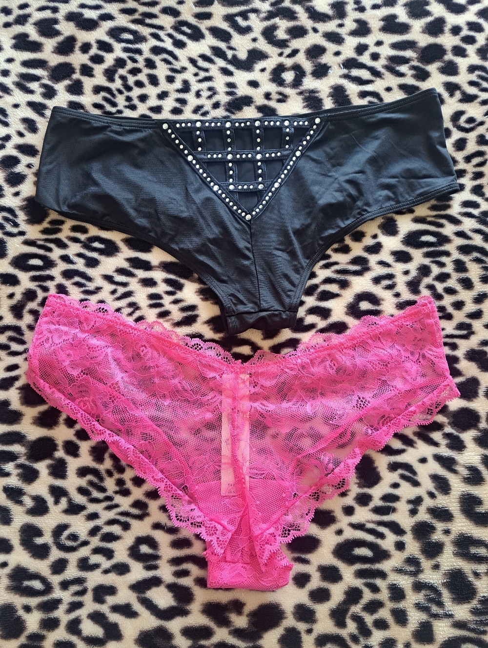 VS panties bundle (S) New - Picture 2 of 3